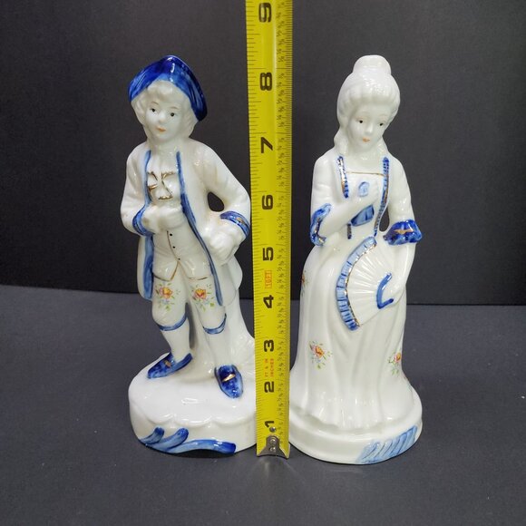 Vintage Victorian Man & Lady Couple in Cobalt Blue & White Porcelain Figurines - Picture 6 of 7